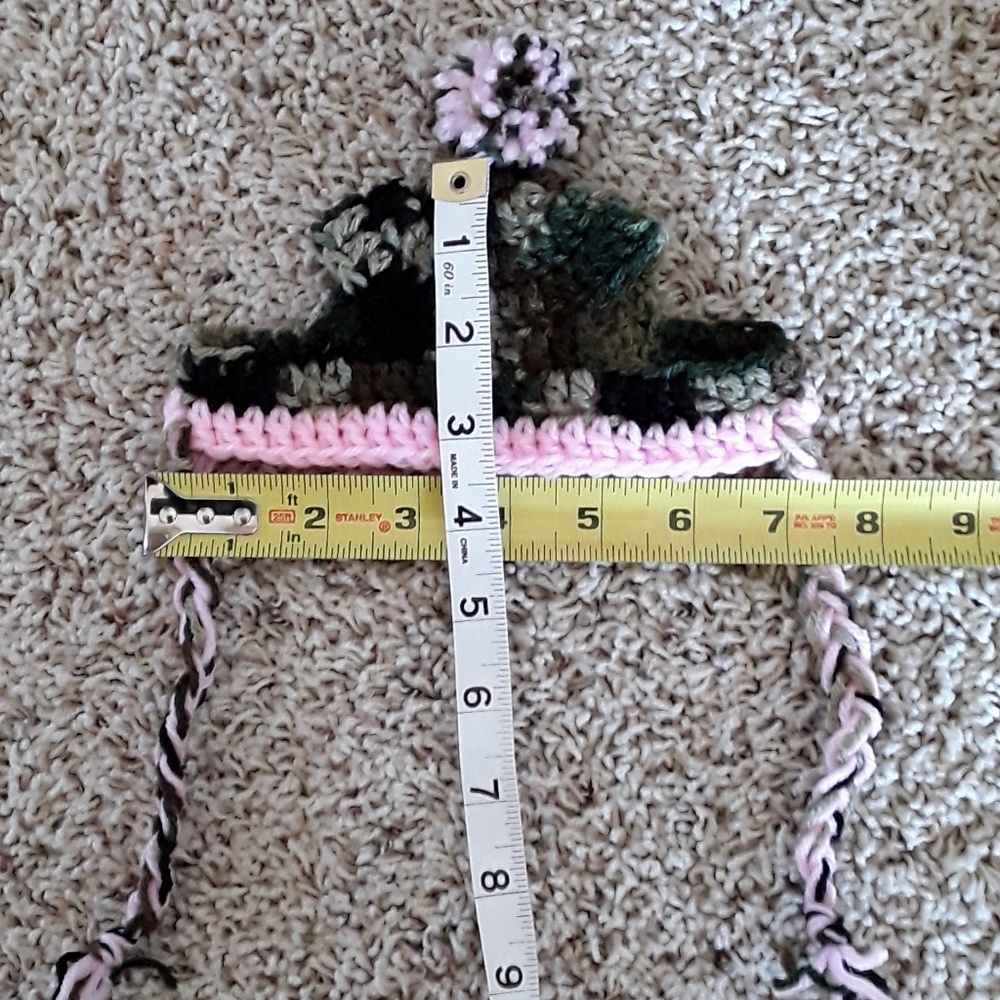 NWOT Camo/pink matching human & dog 🐶fur baby hats! handmade crochet, new - Picture 4 of 10
